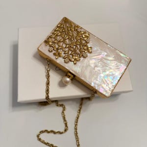 Bridal Pearl Clutch for Wedding Day| Brides Clutch | Wedding Day Clucth | Wristlet