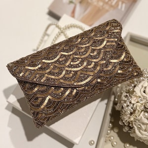 Bolso de mano tipo sobre con lentejuelas: bolso de noche hecho a mano en bronce antiguo.