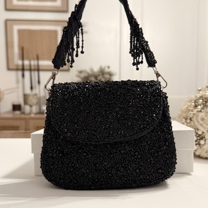 Bolso de noche con asa superior y cuentas negras / Cartera negra / Mini clutch negro / Bolso de fiesta