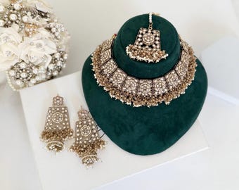 Set di gioielli da sposa indiani: collana in avorio, orecchini, Tikka