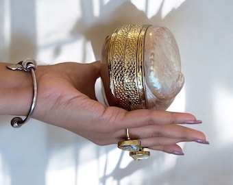 Natural Pink Abalone Shell Minaudiere Clutch | Beach Wedding Clutch | Gift for her | Wristlet | Mother of Peal | Unique find | Gift Idea