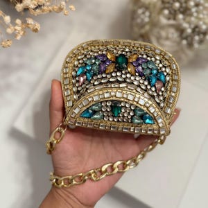 Clutch Kundan Multicolor: Mini clutch metálico llamativo, regalo de novia