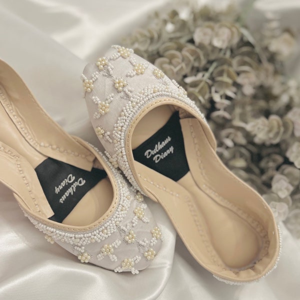 GildedGrace | White Beaded Bridal shoes/ Juttis / Ladies handmade Pakistani Indian Khussa Sandal |  Punjabi Jutti |