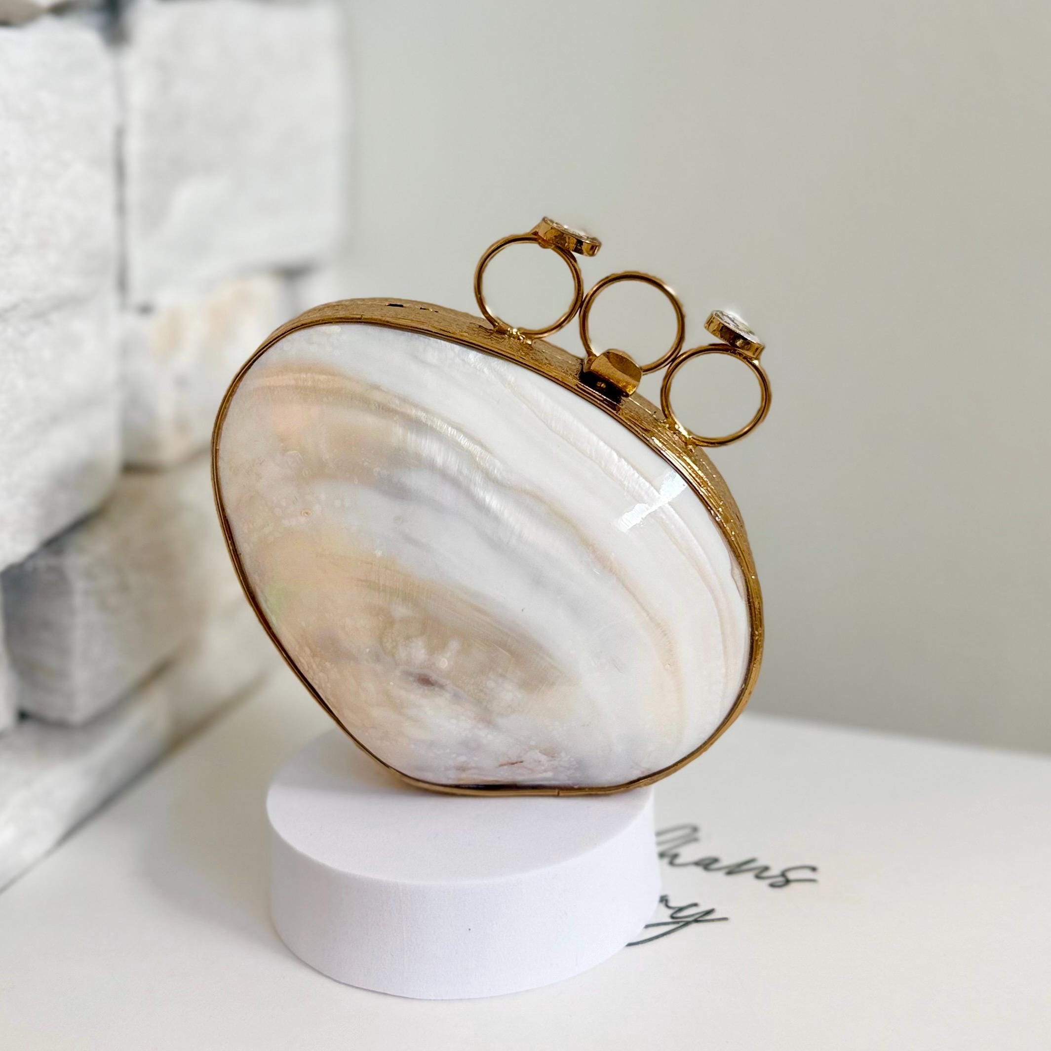 Cult gaia pearl clutch - Etsy 日本