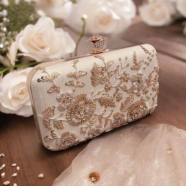 Lani Clutch Ivory