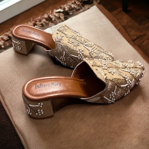 Gold Bridal Mules/ Khussa/ Juttis/Ladies handmade Pakistani Brides Jutti | Punjabi Jutti | Bridal Shoes