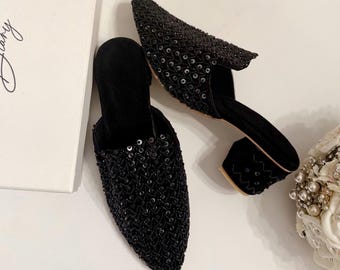 Black Mules/ Khussa/ Juttis/Ladies handmade Pakistani Brides Jutti | Punjabi Jutti | Bridal Shoes