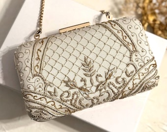 Pochette da sposa con perline color avorio: borsa da sera in seta