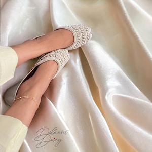 Handmade Beaded Bridal Khussa Shoes: Pakistani Wedding Jutti