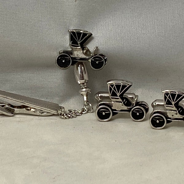 Vintage old car cuff links and tie pin / Vintage Hickok cuff links and tie pin.
