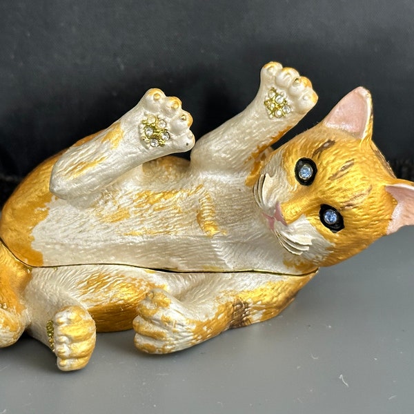 Rucinni playful cat trinket box / Vintage cat trinket box with Swarovski crystals.