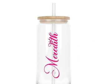 Taza de cristal con tapa de bambú.