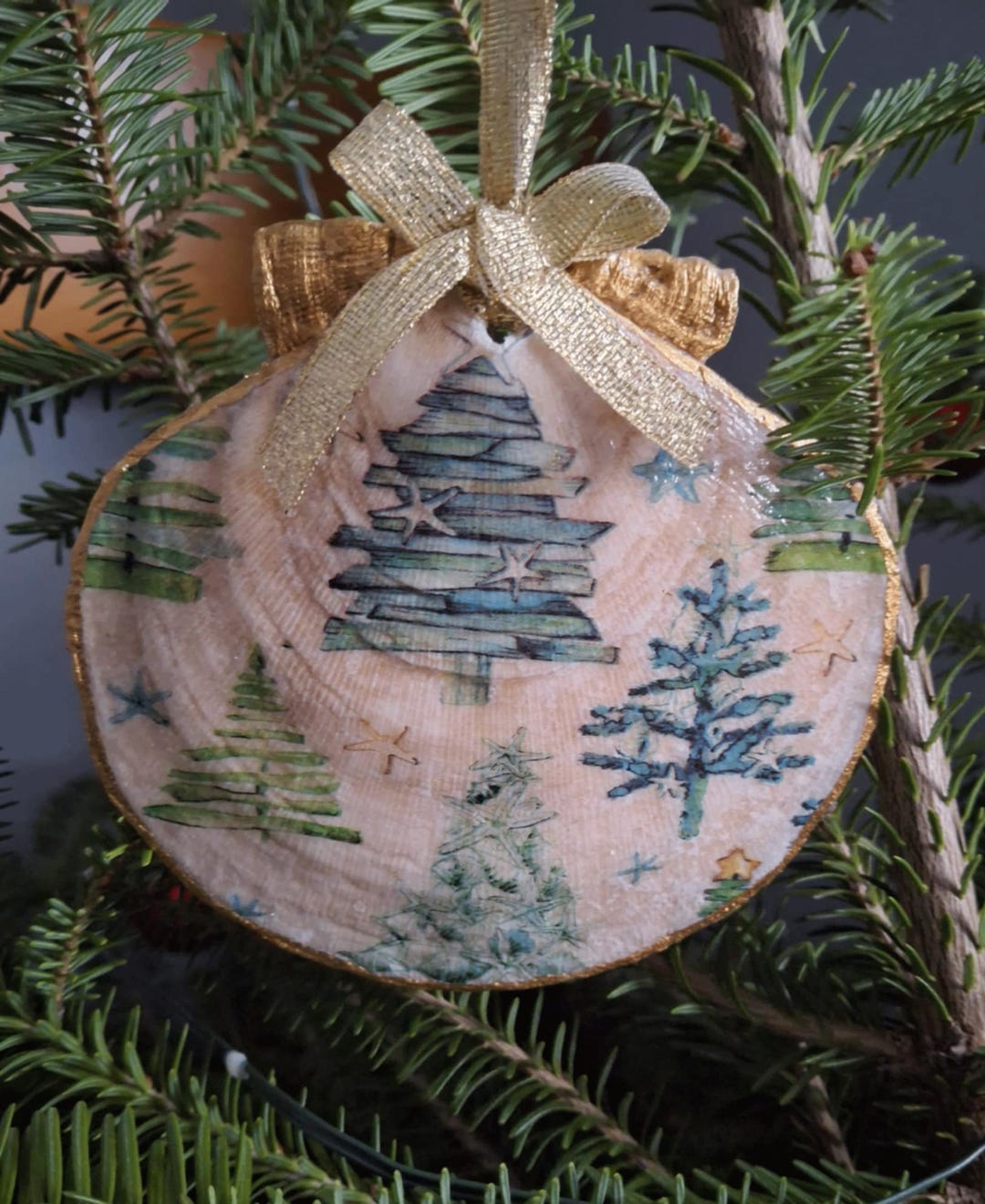 Maine Decoupage Scallop Shell, Coastal Christmas Ornament, Seashell Art ...