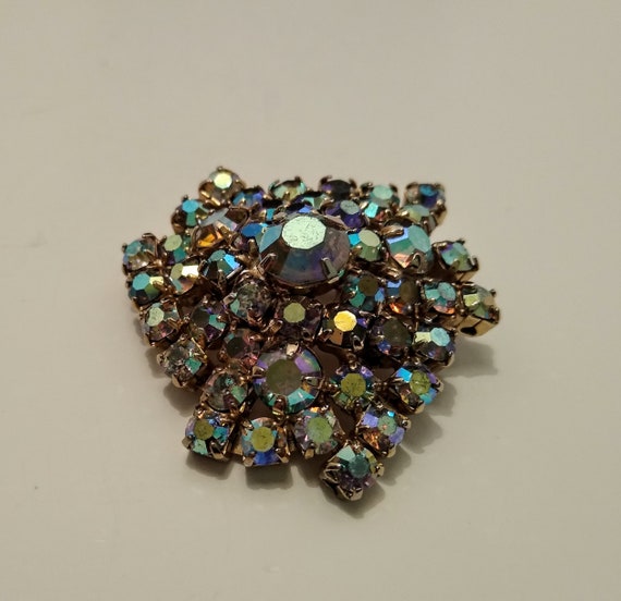 Aurora borealis rhinestone brooch, vintage, 1950s… - image 2