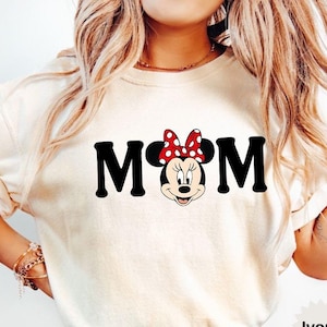 Camiseta Comfort Colors® Disney Minnie para Mamãe e Papai: Camiseta para Viagem em Família à Disney, Camiseta Mickey para Papai, Camiseta Minnie para Tia e Tio, Camiseta para Vovó e Vovô