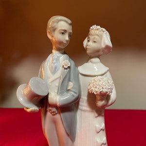 Vintage LLADRO Bride & Groom Porcelain Figurine #4808