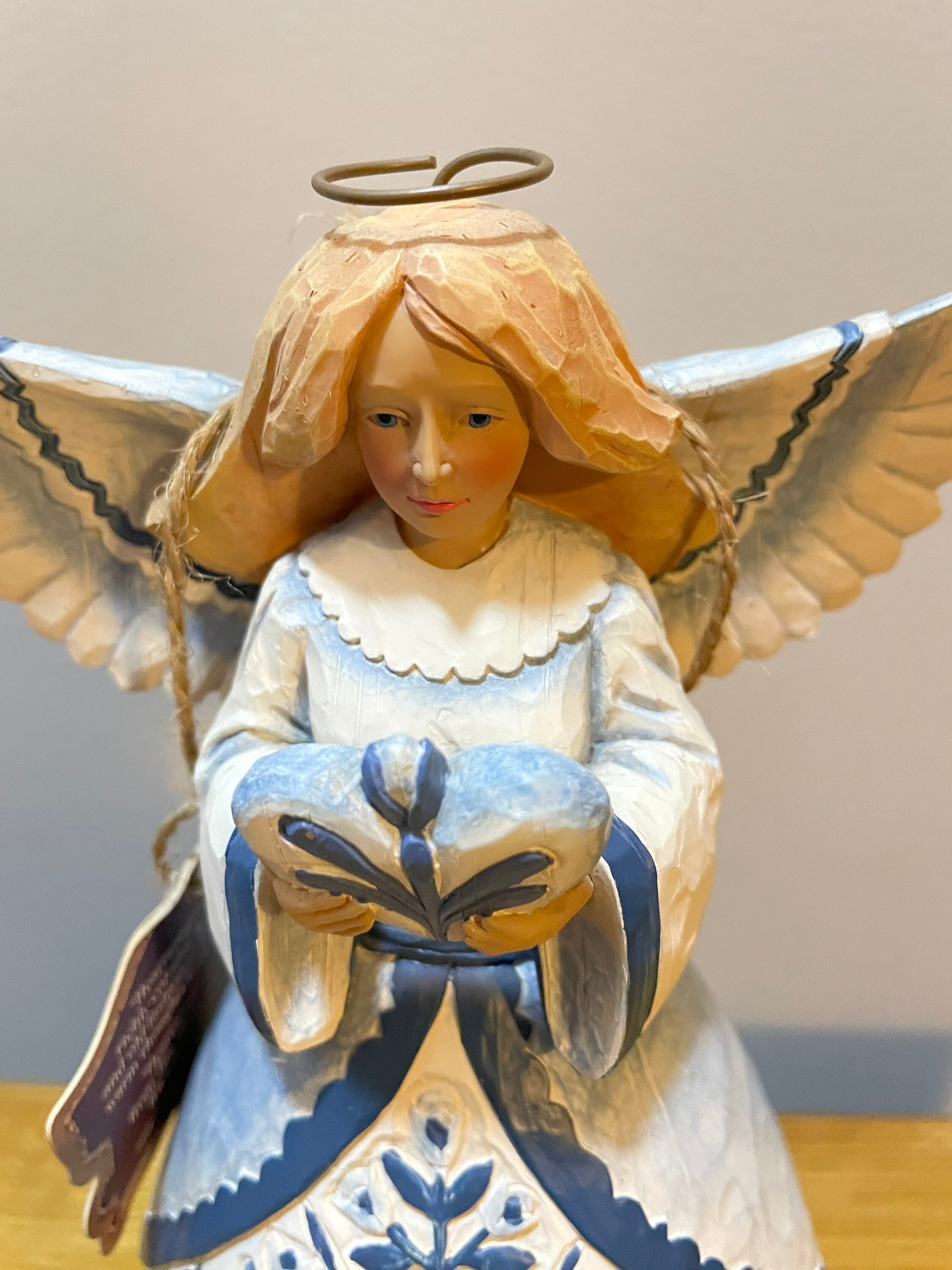 Enesco Jim Shore Heartwood Creek Four Seasons The Beach is Calling Coastal Gnome 砂の城の置物 6.34インチ ストーンレジン : Enesco Jim Shore Heartwood Creek White Woodland Santa