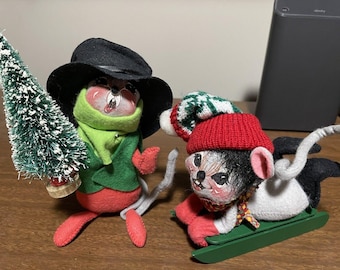 Pair Of Annalee Christmas Mice, Mouse On Sled, Mouse With Tree, Christmas Collectible Decorations
