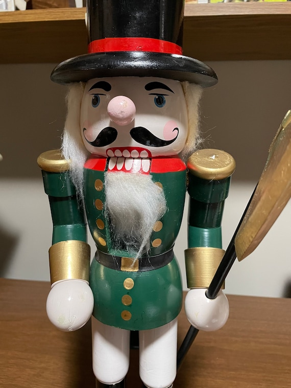 Large wooden online soldier decoration