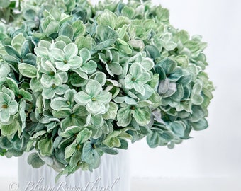 Tallo de hortensia de seda verde: flor artificial de aspecto seco y realista