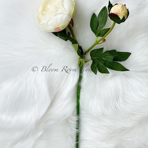 Real Touch vit pionstjälk: Lyxig konstgjord blomsterdekoration bild 2