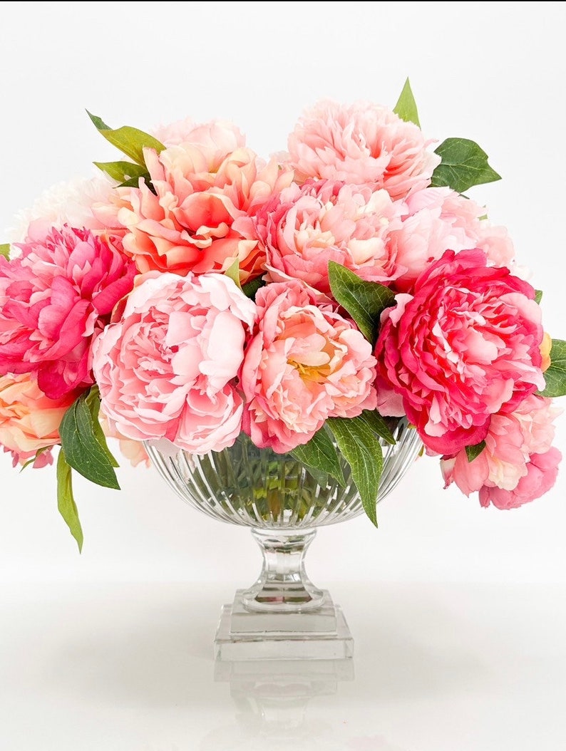 Lila pion sidenstjälk: Realistisk fransk blomsterdekor bild 8