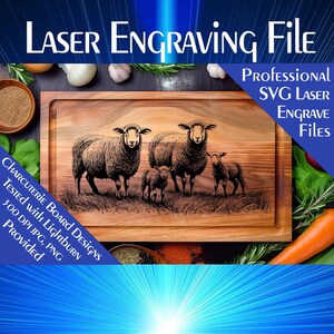 Può includere: Design per tagliere in legno con famiglia di pecore incisa al laser. La tavola rettangolare presenta un'illustrazione dettagliata di due pecore adulte e due agnelli sull'erba. Il testo "Laser Engraving File" è in alto.