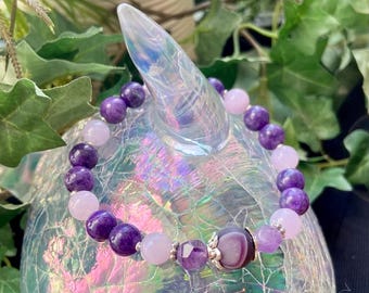 Armband med ametist och angelitpärlor – Spirituell helande smycken