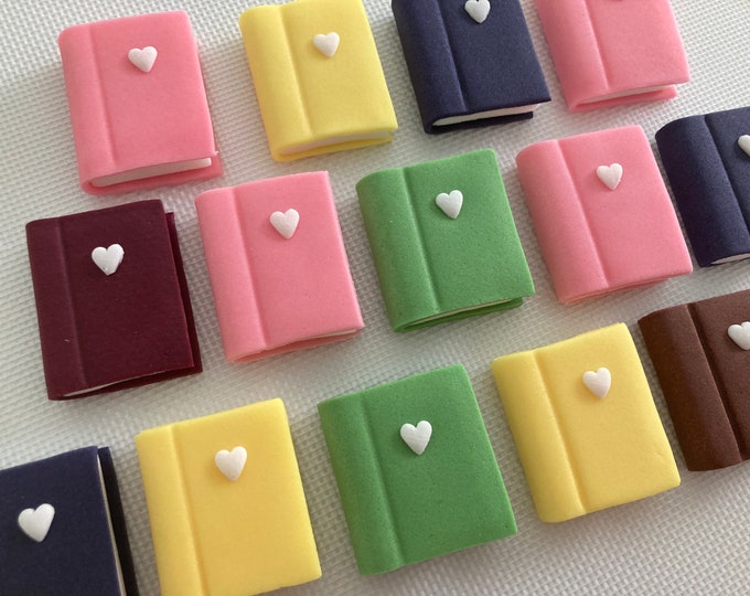 Buch aus Fondant Farbe frei wählbar Bücher für Schulanfang Hochzeit ... Buch aus Fondant Farbe frei wählbar Bücher für Schulanfang Hochzeit ...