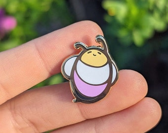 Enbee the Non-binary bee | Hard Enamel Pin