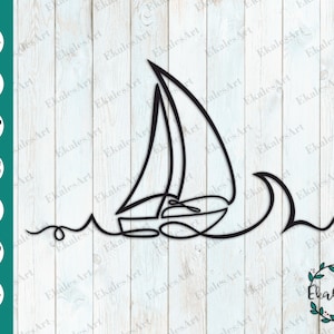 Puede incluir: Dibujo lineal negro de un velero sobre olas, con el texto "SVG, CDR, PDF, EPS, AI, DXF, PNG" en el lado izquierdo. La imagen está sobre un fondo de madera blanca. El nombre del artista, "EkalesArt", también es visible.