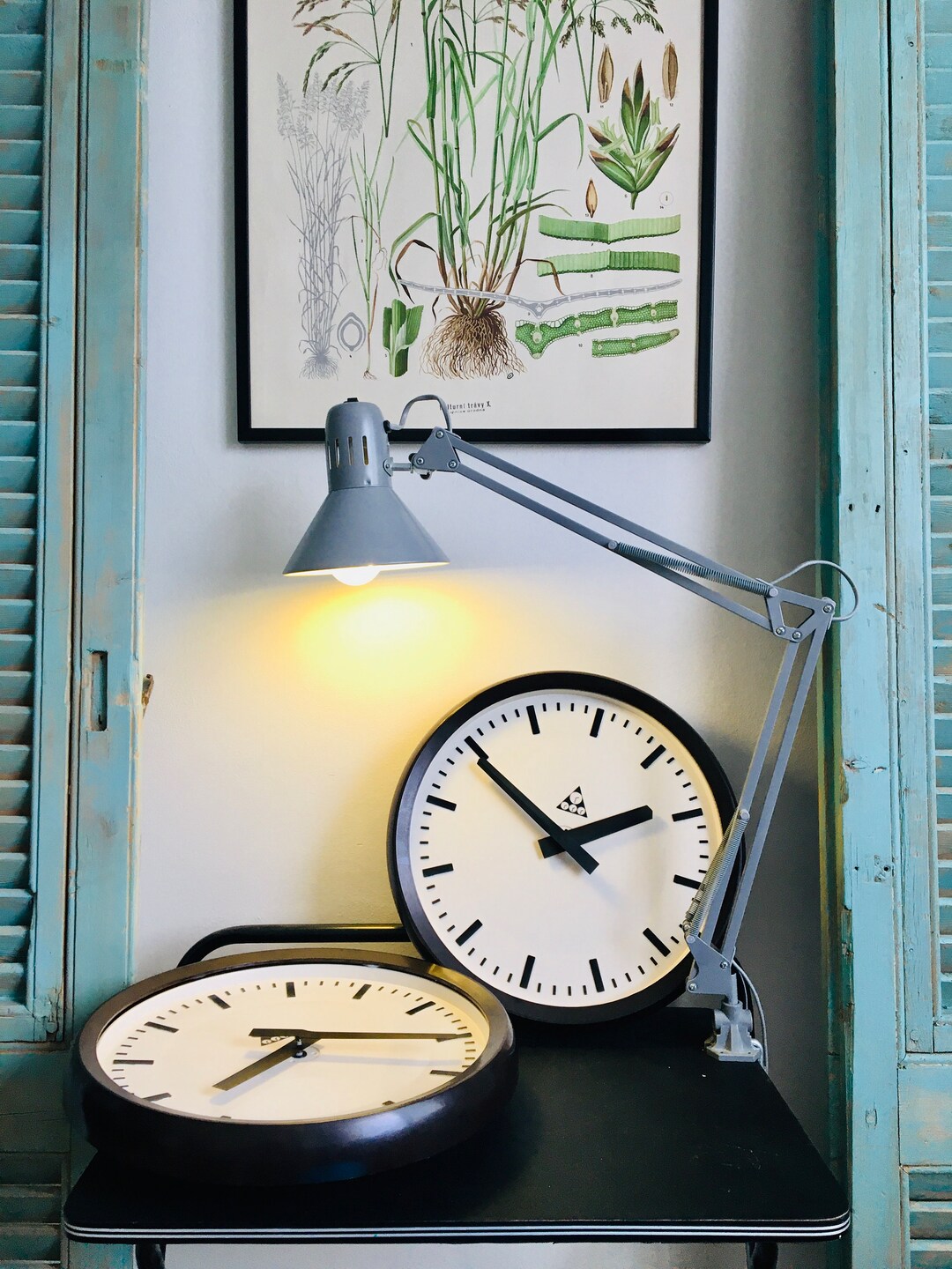 Bakelite Wall Clockindustrial Clockvintage Clock Etsy