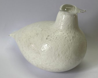Oiva Toikka Snow Bunting (pulmunen) Opal White Art Glass
