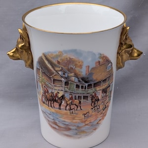 Vaso de porcelana fina Caverswall con asas doradas con forma de máscara de zorro. Ideal para la caza del zorro.