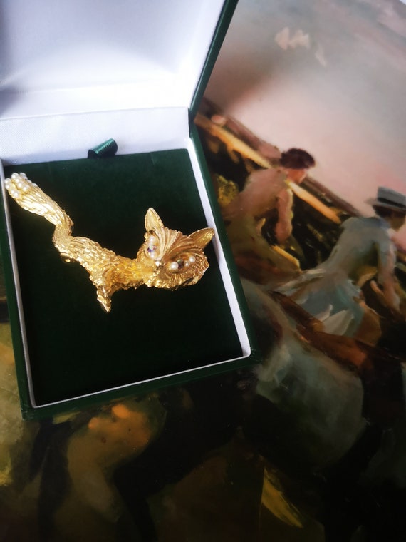Vintage Glitsy Gold Coloured Fox with Coloured St… - image 1