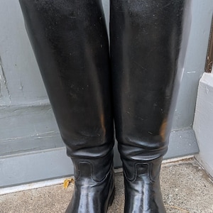 Botas de caza vintage de cuero negro de buena calidad, talla aproximada UK 8.5.