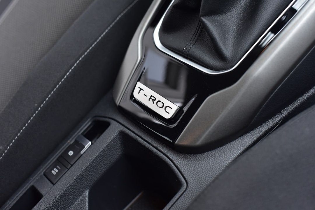 VW T-ROC Center Console Emblem Cover R Unidet Advance Premium Tdi Tfsi Dsg  Tsi Sport Troc 