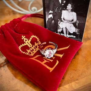 Queen Elizabeth II Engagement Ring Replica Historic Royal Ring Prince Philip Platinum Jubilee Monarchy Coronation Momento