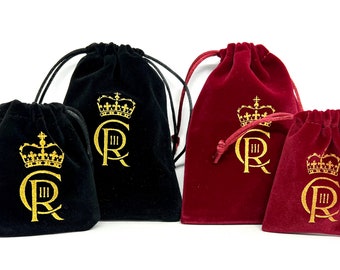 Kung Karl CRIII Royal Cypher - Lyxiga sammetssmycken Dragskopåsar Monarkisk kröningsgåva