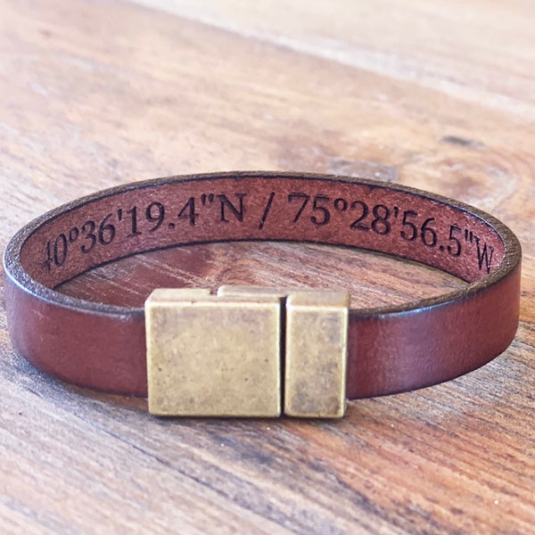 Herren Lederarmband, Gravur Armband, Geschenk für Ihn, personalisiertes Geschenk für Freund, Personalisiertes Armband für Mann