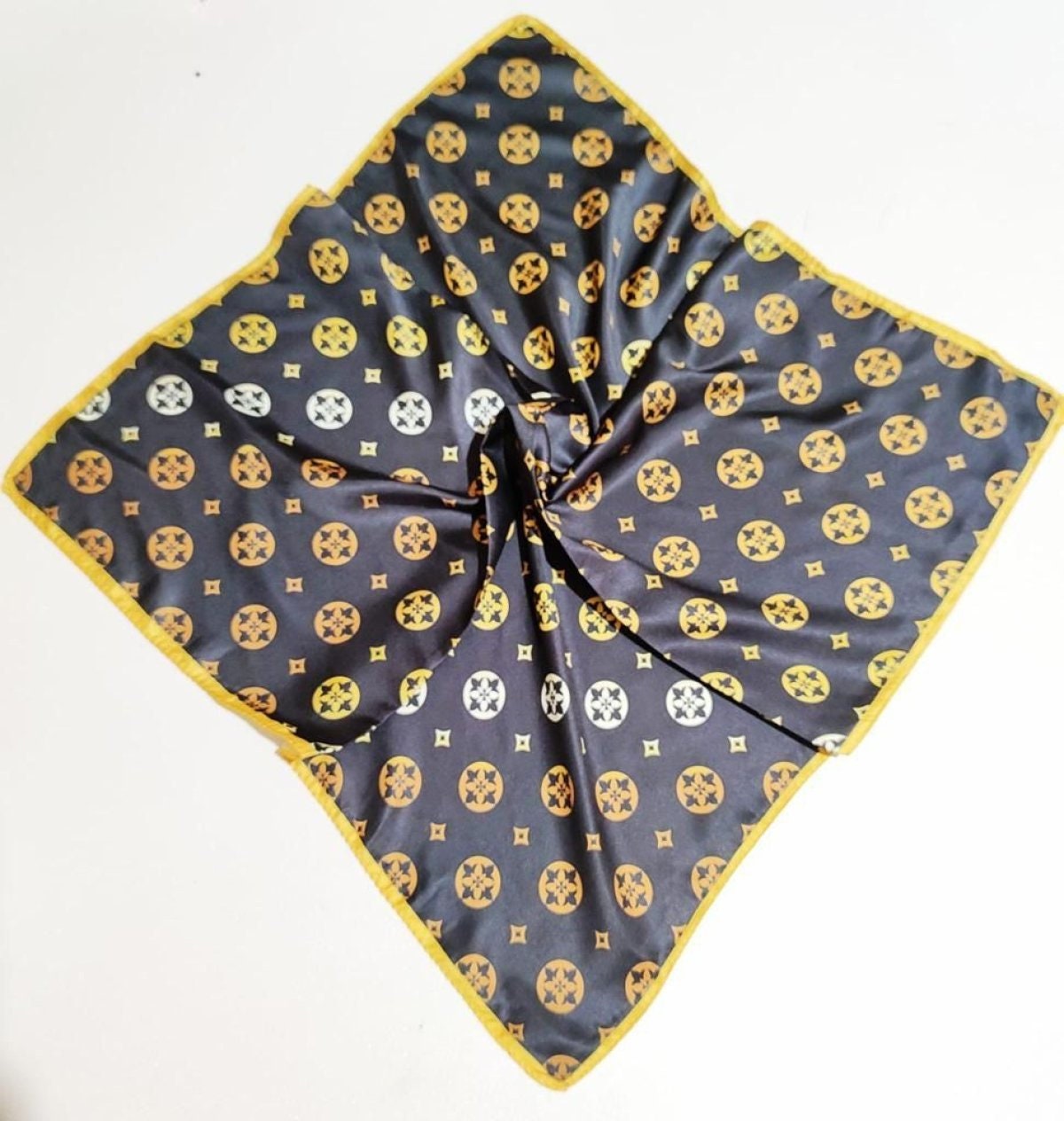 LOUIS VUITTON handkerchief Scarf monogram pattern Black Silk 55x55cm Vintage