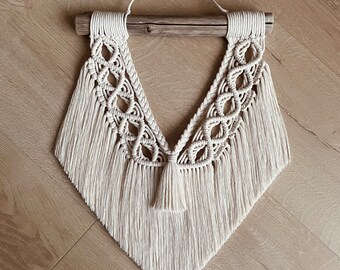 Macramé Fringes & braids, Natural Macramé, Wall hanging, Wall decoration, Boho macramé wall tapestry - La Fabrique de Lilie