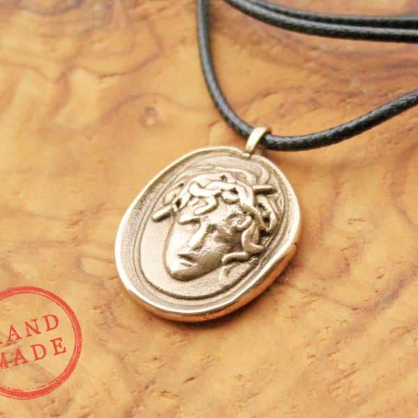 Bronze Medusa Cameo Necklace, Greek Mythology, Medusa Bernini, Wax Seal Necklace, Italian Jewelry, Gorgon Pendant, Grand Tour Intaglio