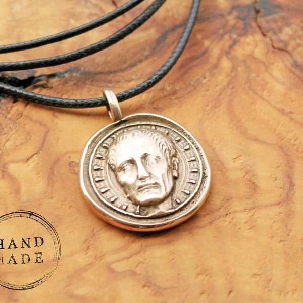 Julius Caesar Necklace, Intaglio Jewelry, Latin Coin Necklace, Caesar Statue Necklace, Veni Vidi Vici, Wax Seal Charm, Roman Emperor Bust