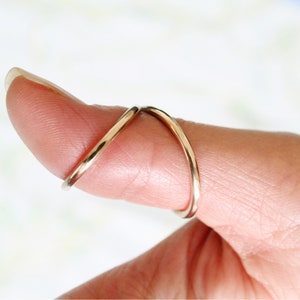 Trigger thumb splint, Arthritis ring, in brass, bronze, silver or titanium, Hammered adjustable mallet finger splint