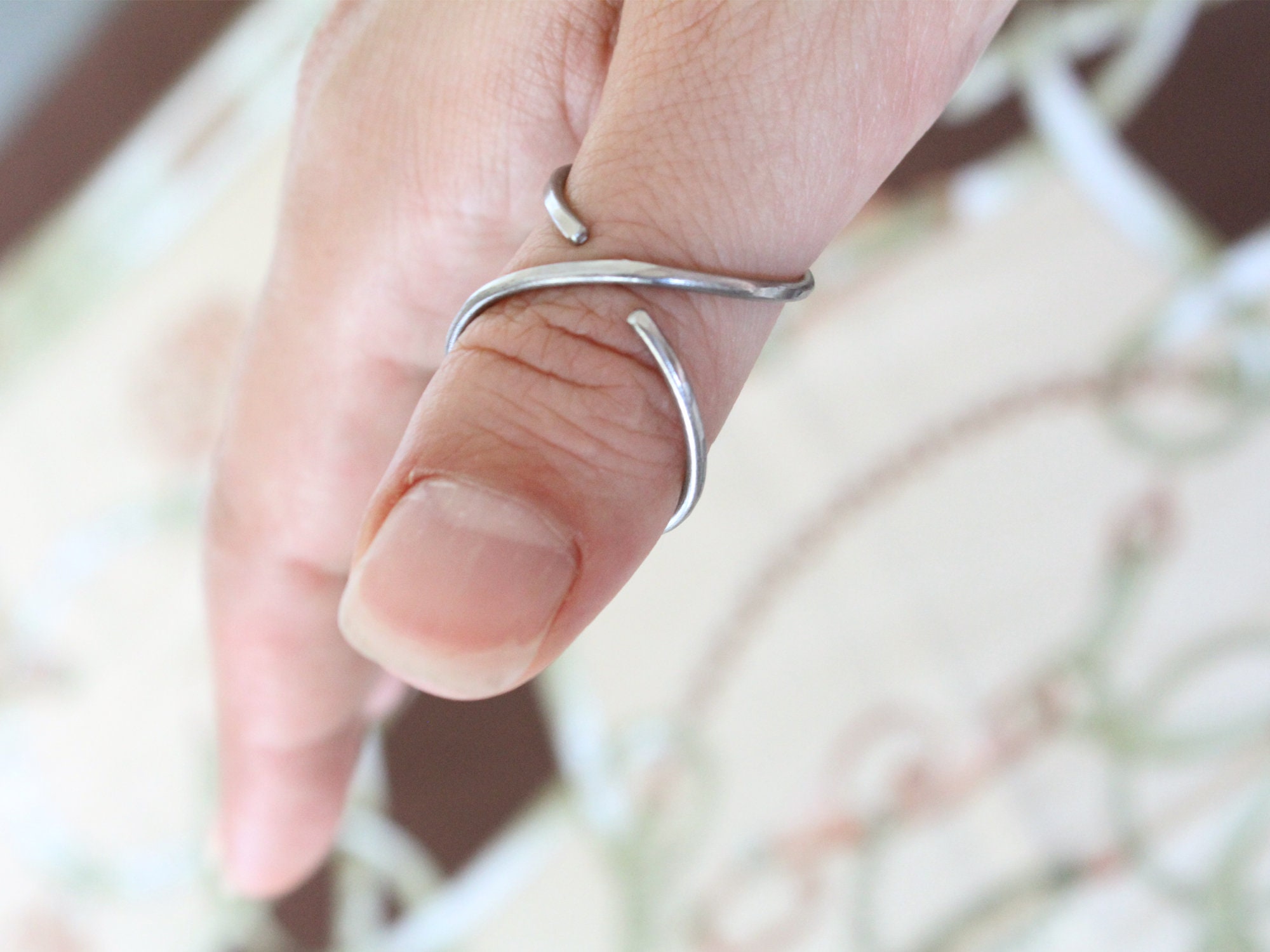 Anello Multistrato In Acciaio Inox Regolabile - Martellato, Anello Pollice, Dichiarazione, Per Uomo E Donna