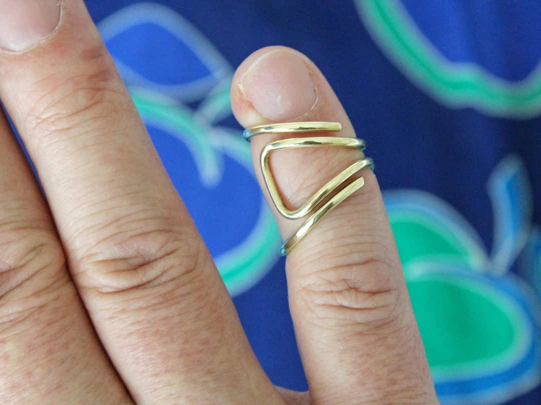 Arthritis Ring for Lateral Deviation, Bending Sideways Finger Splint,  Adjustable Hammered Brass, Bronze, Titanium or Silver Ring