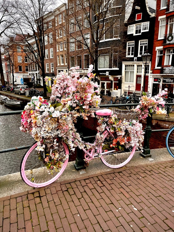Bicycle with cheap flowers