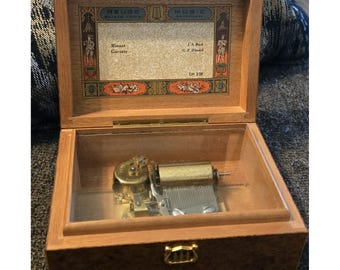 Reuge Sainte Croix Switzerland Wooden Music Box, works