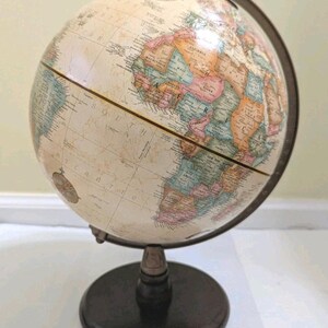 Kula ziemska Replogle Globemaster 12" H, podniesione szczyty, drewniana podstawa, wyprodukowana w USA